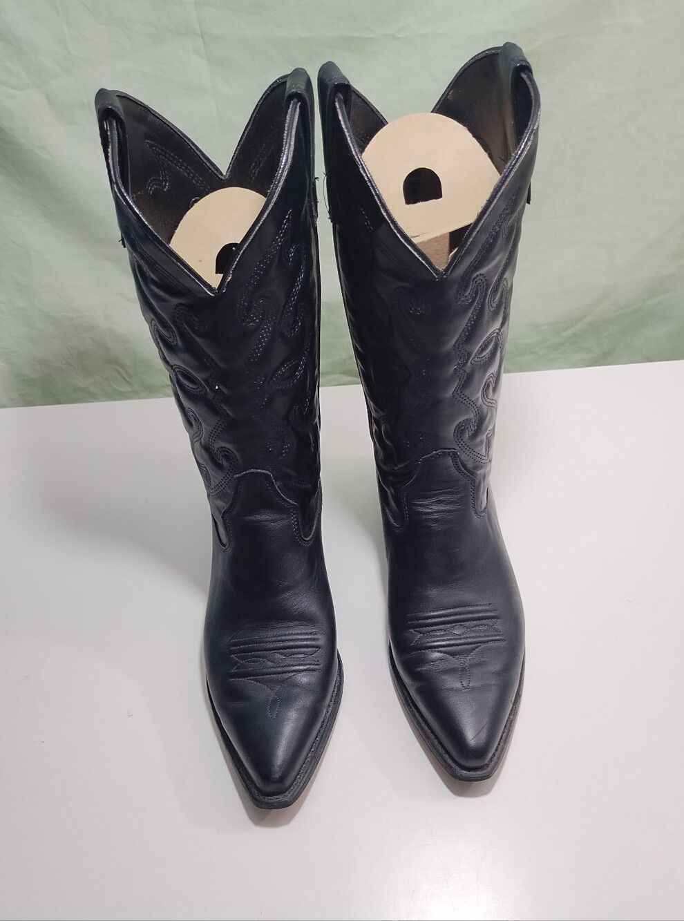 Capezio Women's Cowboy Cowgirl Boots Black Leather Size 9M USA Low Heel